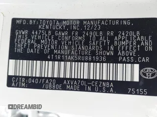 2024 Toyota Camry LE z VIN 4T1R11AK5RU881936, wystawiony jako IAAI lot #42080937 z przebiegiem 13 302 mil mil oraz . Historia ofert i sprzedaży dostępna na DreamBid. Obrazek 9.