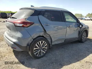 2022 Nissan Kicks SV with VIN 3N1CP5CVXNL482826, listed as a Copart auction lot 49037185 with 42,999 mi miles and Salvage Title. Bid and sale history available at carsss.com. Image 3.