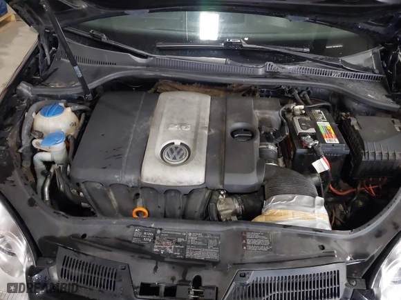 2007 Volkswagen Rabbit with VIN WVWCR71K57W072315, listed as a IAAI auction lot 41387547 with 246,369 mi miles. Bid and sale history available at carsss.com. Image 10.