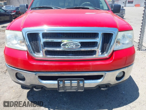 2008 Ford F-150 XLT z VIN 1FTPW145X8FB81979, wystawiony jako IAAI lot #42404011 z przebiegiem 112 856 mil mil oraz . Historia ofert i sprzedaży dostępna na DreamBid. Obrazek 6.