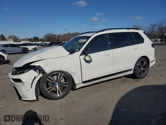 2024 BMW X7 xDrive40i with VIN 5UX23EM05R9S88273, listed as a Copart auction lot 88320765 with 17,443 mi miles and Salvage Title. Bid and sale history available at carsss.com. Image 1.