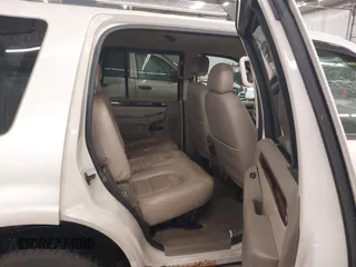2005 Ford Explorer Limited с VIN 1FMDU75W05ZA24471, выставлен на аукционе IAAI как лот 42312449 с пробегом 151 392 миль миль и . История ставок и продаж доступна на DreamBid. Изображение 8.