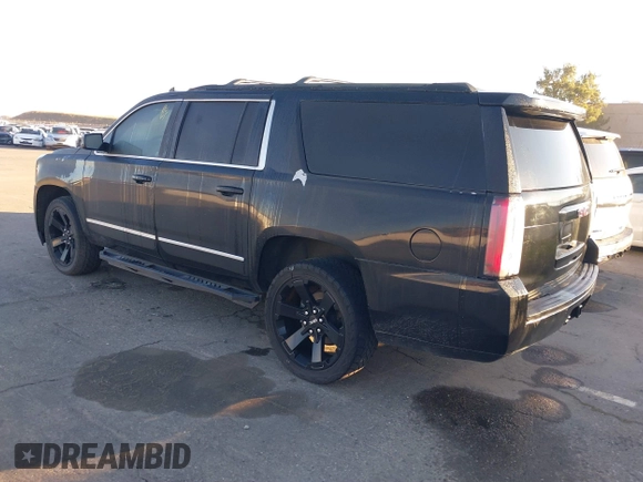 2020 GMC Yukon XL SLT with VIN 1GKS1GKC9LR186504, listed as a IAAI auction lot 41302367 with 20,109 mi miles. Bid and sale history available at carsss.com. Image 3.
