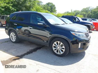 2014 Kia Sorento EX with VIN 5XYKUDA76EG433226, listed as a IAAI auction lot 42820751 with 184,818 mi miles and . Bid and sale history available at DreamBid. Image 1.