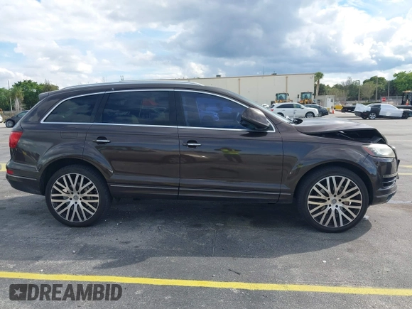 2011 Audi Q7 3.0L TDI Prestige with VIN WA1VMAFE0BD008205, listed as a IAAI auction lot 41692958 with 127,901 mi miles. Bid and sale history available at carsss.com. Image 13.