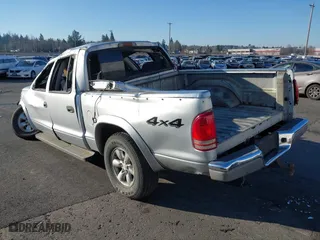 2004 Dodge Dakota SLT with VIN 1D7HG48N24S699380, listed as a IAAI auction lot 41436819 with 1 mi miles. Bid and sale history available at carsss.com. Image 3.