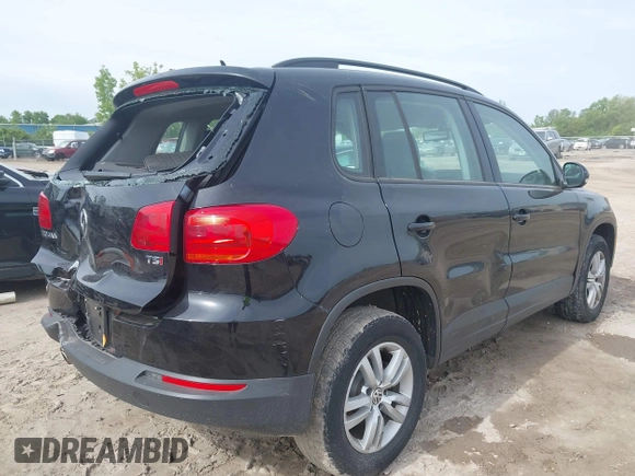 2016 Volkswagen Tiguan S z VIN WVGAV7AX0GW519952, wystawiony jako IAAI lot #42331644 z przebiegiem 92 232 mil mil oraz . Historia ofert i sprzedaży dostępna na DreamBid. Obrazek 6.