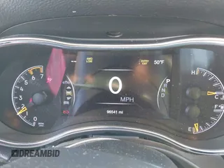 2020 Jeep Grand Cherokee Limited X z VIN 1C4RJFBT5LC338639, wystawiony jako IAAI lot #41366809 z przebiegiem 96 541 mil mil oraz . Historia ofert i sprzedaży dostępna na DreamBid. Obrazek 7.
