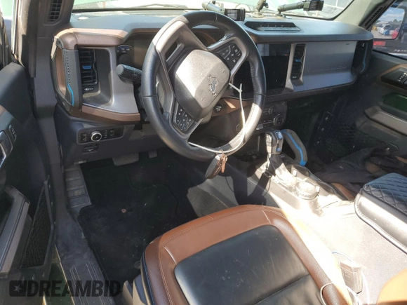 2023 Ford Bronco z VIN 1FMDE5CP1PLB73958, wystawiony jako Copart lot #58026345 z przebiegiem Nie podano mil oraz Szkoda całkowita • Salvage title. Historia ofert i sprzedaży dostępna na DreamBid. Obrazek 8.