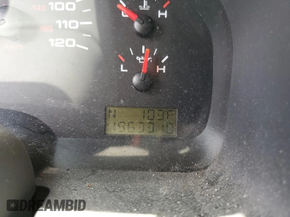 2005 Ford F-150 XLT z VIN 1FTPW12515KD45612, wystawiony jako Copart lot #60779845 z przebiegiem 196 331 mil mil oraz Szkoda całkowita • Salvage title. Historia ofert i sprzedaży dostępna na DreamBid. Obrazek 9.