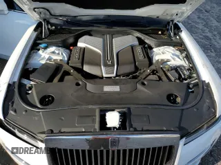 2021 Rolls-Royce Ghost z VIN SCATV0C09MU204490, wystawiony jako Copart lot #81747624 z przebiegiem Nie podano mil oraz Szkody całkowita. Historia ofert i sprzedaży dostępna na DreamBid. Obrazek 11.