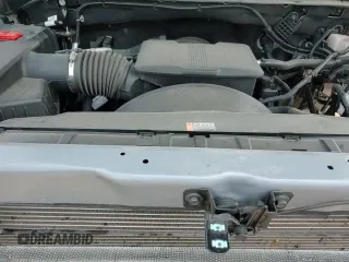 2024 Chevrolet Silverado 2500HD Custom z VIN 2GC4YME73R1271272, wystawiony jako Copart lot #66912935 z przebiegiem 14 841 mil mil oraz Szkoda całkowita • Salvage title. Historia ofert i sprzedaży dostępna na DreamBid. Obrazek 14.