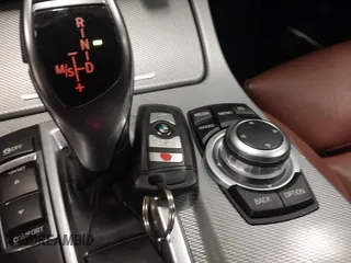 2013 BMW 5 Series 550i xDrive with VIN WBAFU9C5XDDY70862, listed as a IAAI auction lot 42026655 with 157,238 mi miles and . Bid and sale history available at carsss.com. Image 11.