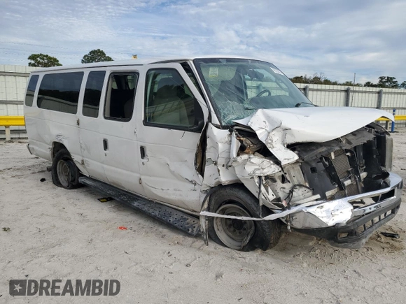 2013 Ford Econoline Passenger XL with VIN 1FBSS3BLXDDA19833, listed as a Copart auction lot 54133245 with 224,074 mi miles and Non repairable. Bid and sale history available at DreamBid. Image 4.
