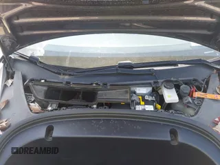 2020 Tesla Model 3 Long Range z VIN 5YJ3E1EB9LF667993, wystawiony jako IAAI lot #41990917 z przebiegiem 58 269 mil mil oraz . Historia ofert i sprzedaży dostępna na DreamBid. Obrazek 10.