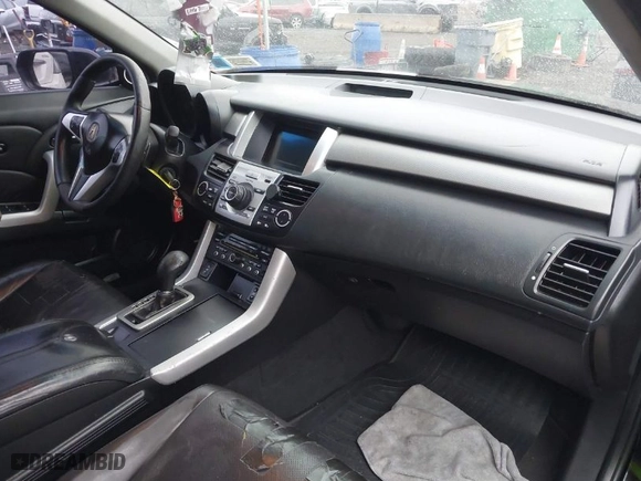 2009 Acura RDX Tech Pkg with VIN 5J8TB18599A000519, listed as a IAAI auction lot 41914817 with 204,441 mi miles. Bid and sale history available at carsss.com. Image 5.
