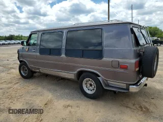1993 GMC Vandura z VIN 1GDEG25KXPF515257, wystawiony jako Copart lot #56179665 z przebiegiem 308 324 mil mil oraz Szkody całkowita. Historia ofert i sprzedaży dostępna na DreamBid. Obrazek 2.