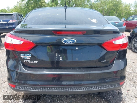 2012 Ford Focus SE с VIN 1FAHP3F28CL152822, выставлен на аукционе IAAI как лот 42277102 с пробегом 165 564 миль миль и . История ставок и продаж доступна на DreamBid. Изображение 16.