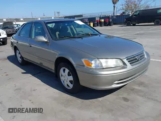 2000 Toyota Camry CE z VIN JT2BG22K4Y0394606, wystawiony jako IAAI lot #42342175 z przebiegiem 245 616 mil mil oraz . Historia ofert i sprzedaży dostępna na DreamBid. Obrazek 1.