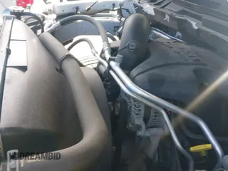 2019 Ram 1500 Big Horn z VIN 1C6RR7LT6KS689861, wystawiony jako IAAI lot #41995921 z przebiegiem 82 409 mil mil oraz . Historia ofert i sprzedaży dostępna na DreamBid. Obrazek 18.