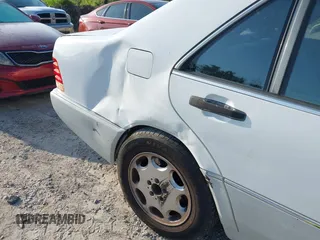 1992 Mercedes-Benz 500 с VIN WDBGA51E9NA025286, выставлен на аукционе IAAI как лот 42192298 с пробегом Не указан миль и . История ставок и продаж доступна на DreamBid. Изображение 13.