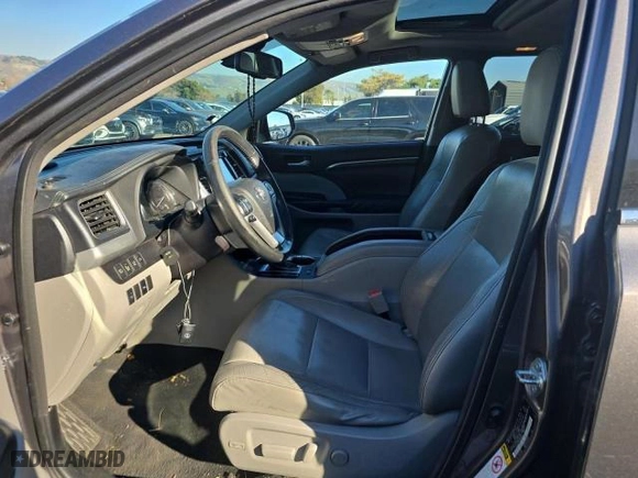 2014 Toyota Highlander Hybrid Limited with VIN 5TDDCRFH4ES006897, listed as a Copart auction lot 89222335 with 329,257 mi miles and Clean Title. Bid and sale history available at carsss.com. Image 5.