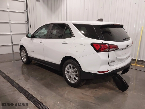 2022 Chevrolet Equinox LS with VIN 2GNAXSEV0N6103263, listed as a IAAI auction lot 41368406 with 24,603 mi miles. Bid and sale history available at carsss.com. Image 3.
