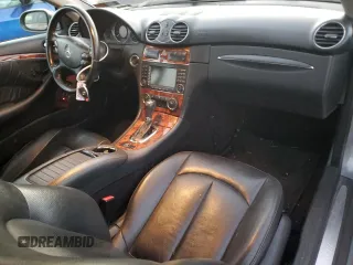 2007 Mercedes-Benz CLK 350 with VIN WDBTK56F87T086102, listed as a Copart auction lot 81297464 with 300,119 mi miles and Salvage Title. Bid and sale history available at DreamBid. Image 8.