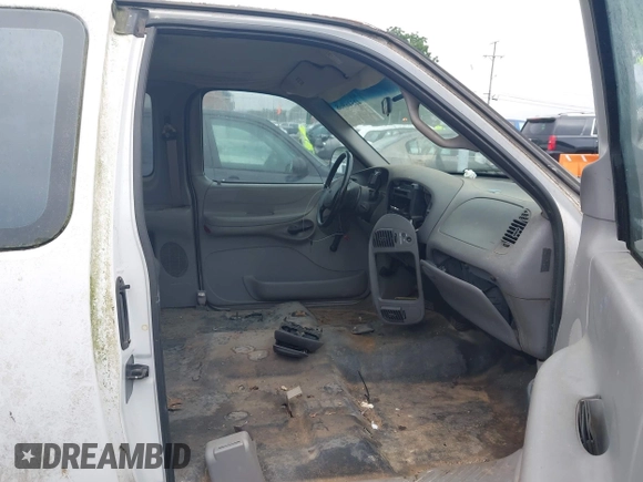 1998 Ford F-150 with VIN 1FTZX1763WKC13105, listed as a IAAI auction lot 42546968 with 181,258 mi miles and . Bid and sale history available at DreamBid. Image 5.