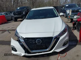 2020 Nissan Altima Platinum with VIN 1N4BL4FV8LN302630, listed as a IAAI auction lot 41844295 with 57,598 mi miles and . Bid and sale history available at carsss.com. Image 12.