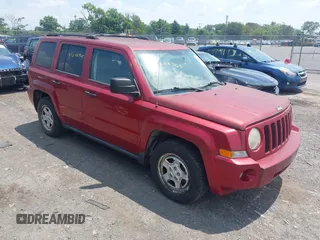 2007 Jeep Patriot Sport with VIN 1J8FF28WX7D342189, listed as a IAAI auction lot 42808565 with 129,402 mi miles and . Bid and sale history available at DreamBid. Image 1.