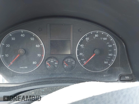 2008 Volkswagen Jetta SE z VIN 3VWRZ71K58M044121, wystawiony jako IAAI lot #42317882 z przebiegiem Nie podano mil oraz . Historia ofert i sprzedaży dostępna na DreamBid. Obrazek 7.