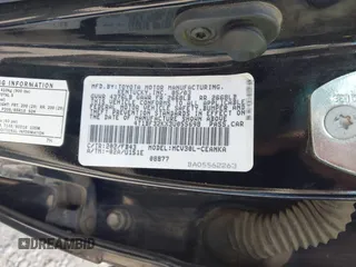 2003 Toyota Camry LE z VIN 4T1BF32KX3U055698, wystawiony jako IAAI lot #42243299 z przebiegiem 167 429 mil mil oraz . Historia ofert i sprzedaży dostępna na DreamBid. Obrazek 9.