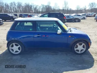2002 MINI Hardtop with VIN WMWRC33482TC36492, listed as a IAAI auction lot 41633112 with 133,672 mi miles and . Bid and sale history available at DreamBid. Image 13.