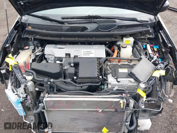 2015 Toyota Prius Two with VIN JTDZN3EU0FJ031208, listed as a IAAI auction lot 41910346 with 72,973 mi miles and . Bid and sale history available at DreamBid. Image 10.