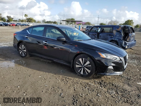 2022 Nissan Altima 2.5 SV with VIN 1N4BL4DV9NN375236, listed as a Copart auction lot 51806305 with 18,332 mi miles and Salvage Title. Bid and sale history available at carsss.com. Image 4.