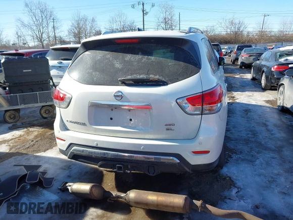 2014 Nissan Pathfinder Platinum with VIN 5N1AR2MMXEC730230, listed as a IAAI auction lot 41400120 with 190,980 mi miles and . Bid and sale history available at DreamBid. Image 17.