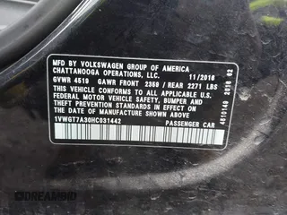2017 Volkswagen Passat SE z VIN 1VWGT7A30HC031442, wystawiony jako IAAI lot #42008142 z przebiegiem 171 069 mil mil oraz . Historia ofert i sprzedaży dostępna na DreamBid. Obrazek 9.