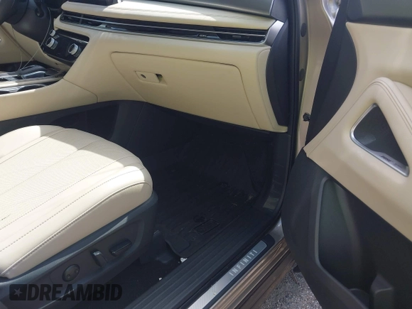 2024 Infiniti QX60 Luxe with VIN 5N1DL1FR6RC343763, listed as a IAAI auction lot 42686502 with 3,791 mi miles and . Bid and sale history available at DreamBid. Image 5.