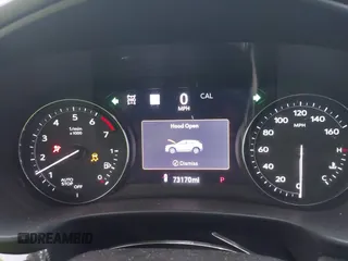 2019 Cadillac XT4 AWD Sport z VIN 1GYFZFR48KF197731, wystawiony jako IAAI lot #42668639 z przebiegiem 73 170 mil mil oraz . Historia ofert i sprzedaży dostępna na DreamBid. Obrazek 7.