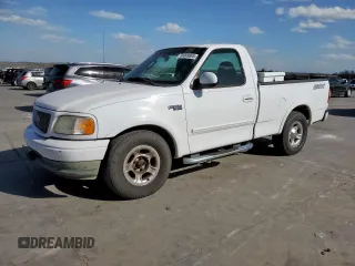 2003 Ford F-150 XL с VIN 2FTRF172X3CA73537, выставлен на аукционе Copart как лот 50009865 с пробегом 184 923 миль миль и Чистый • Clean title. История ставок и продаж доступна на DreamBid. Изображение 1.