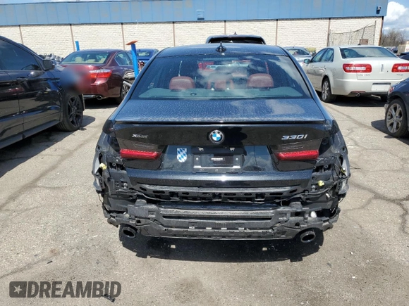 2022 BMW 3 Series 330i xDrive z VIN 3MW5R7J04N8C48281, wystawiony jako Copart lot #53511495 z przebiegiem 24 542 mil mil oraz Czysty tytuł • Clean title. Historia ofert i sprzedaży dostępna na DreamBid. Obrazek 6.