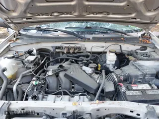 2007 Ford Escape XLT with VIN 1FMCU93167KA51832, listed as a IAAI auction lot 42115125 with 148,584 mi miles. Bid and sale history available at carsss.com. Image 10.