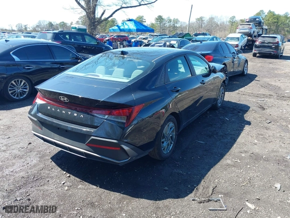 2024 Hyundai Elantra SEL with VIN KMHLM4DG8RU696480, listed as a IAAI auction lot 41882965 with 11,259 mi miles. Bid and sale history available at carsss.com. Image 4.