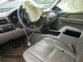 2007 Chevrolet Tahoe LTZ с VIN 1GNFK13007J107678, выставлен на аукционе Copart как лот 62081715 с пробегом 149 973 миль миль и Списание • Salvage title. История ставок и продаж доступна на DreamBid. Изображение 7.