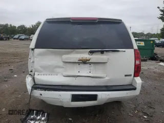 2008 Chevrolet Suburban LT w/3LT with VIN 3GNFK163X8G276423, listed as a Copart auction lot 69371624 with 200,903 mi miles and Salvage Title. Bid and sale history available at carsss.com. Image 6.