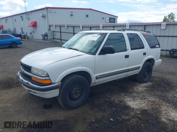 2000 Chevrolet Blazer LT с VIN 1GNDT13W1Y2366880, выставлен на аукционе IAAI как лот 42282543 с пробегом 245 806 миль миль и . История ставок и продаж доступна на DreamBid. Изображение 17.
