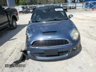 2010 MINI Convertible S z VIN WMWMS3C55ATY09138, wystawiony jako Copart lot #49045585 z przebiegiem 74 728 mil mil oraz Szkoda całkowita • Salvage title. Historia ofert i sprzedaży dostępna na DreamBid. Obrazek 5.