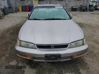 1996 Honda Accord EX с VIN 1HGCE6671TA003110, выставлен на аукционе Copart как лот 60751665 с пробегом 129 984 миль миль и Чистый • Clean title. История ставок и продаж доступна на DreamBid. Изображение 5.
