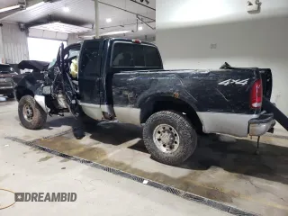 2003 Ford Super Duty F-250 XL with VIN 1FTNX21P33EC45388, listed as a Copart auction lot 48055425 with 0 mi miles and Salvage Title. Bid and sale history available at carsss.com. Image 2.